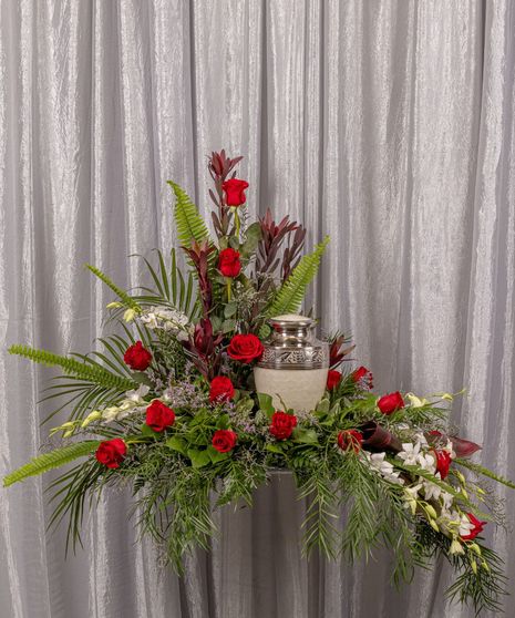 Adoration Cremation Urn Setting
