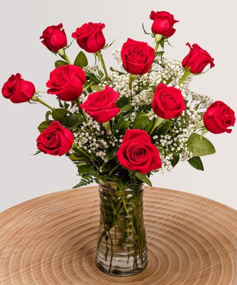 One Dozen Grand Red Roses