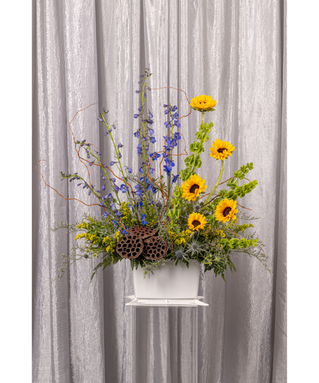 Solace Sun Deluxe Basket