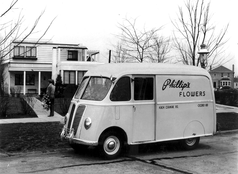 A more streamlined delivery vehicle from the 40's or 50's