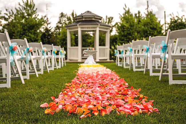 Fresh Petals Aisle Runner